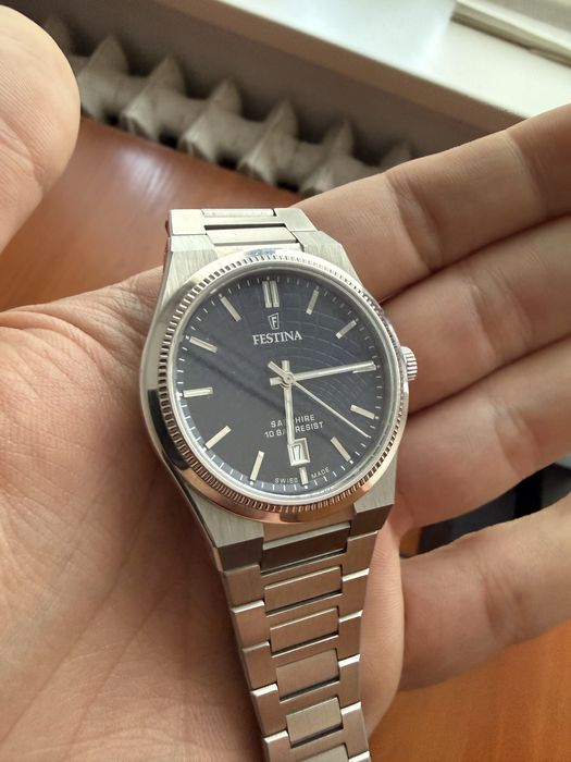 Часовник Festina Swiss Made