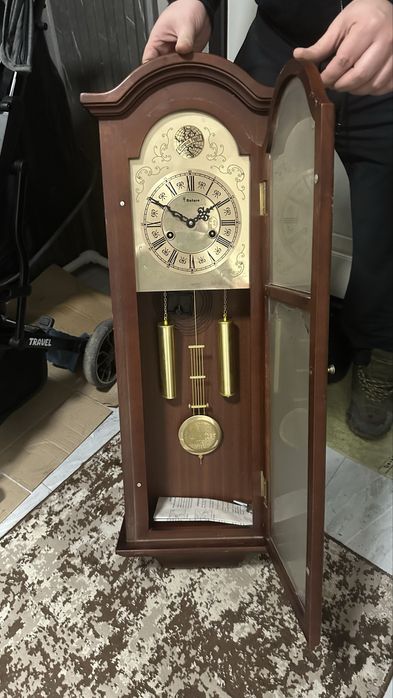 Продам часы настенные