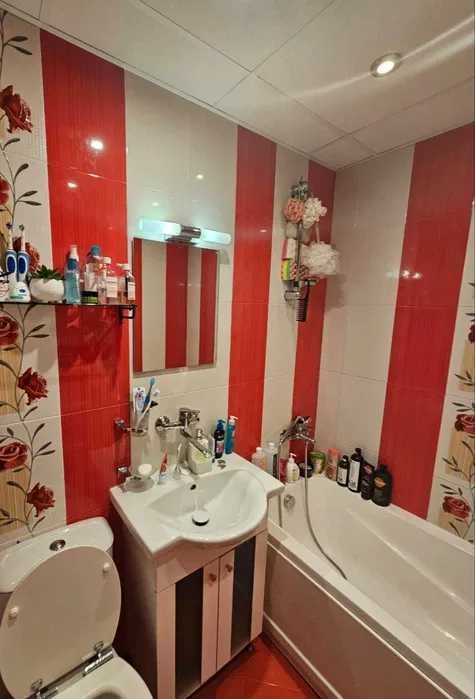 Дава се под наем Многостаен апартамент в София, Люлин 9 - 103 кв.м за 600 € - Снимка #1