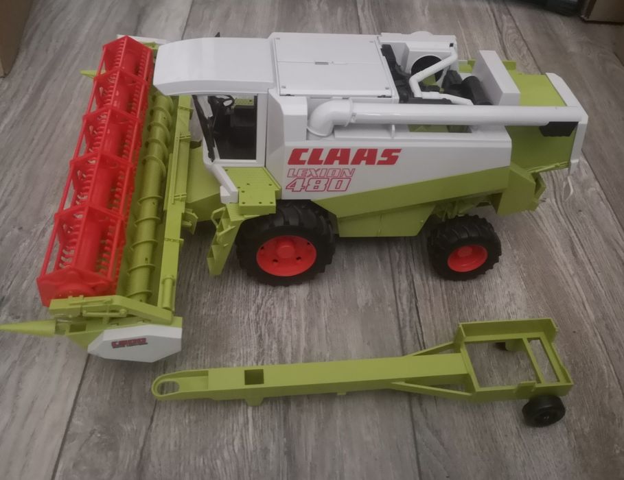 Bruder Комбайн CLAAS LEXION 480