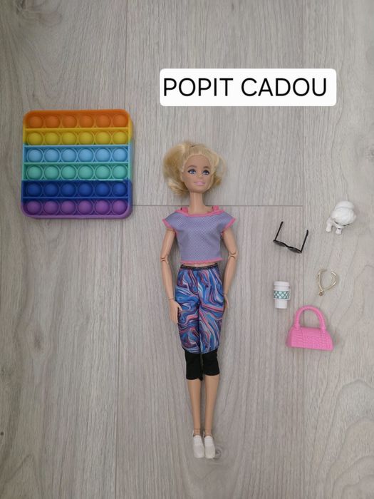 Păpușă Barbie + popit cadou