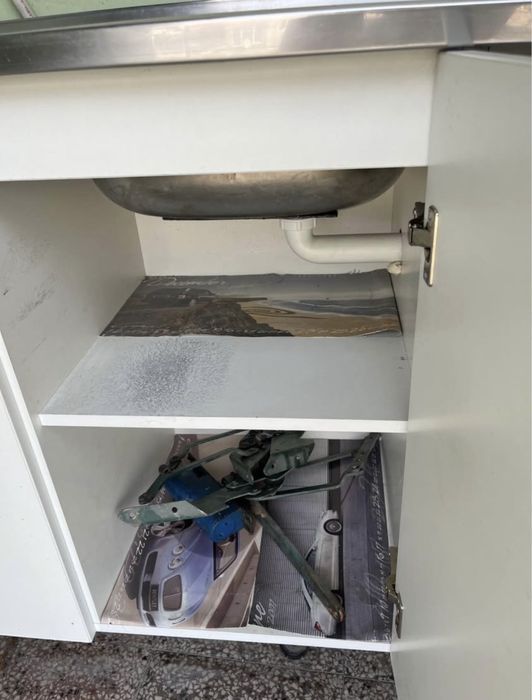 Кухненски шкаф с 2 бр корито на мивка