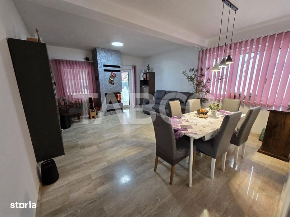 Casa individuala de vanzare teren 852 mp 5 camere 2 bai Selimbar Sibiu