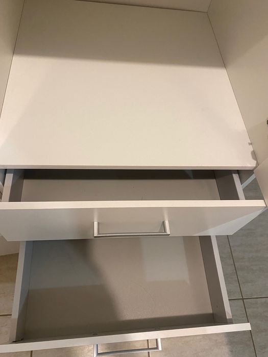 Трикрилен гардероб  145x176 3 врати 3 чекмеджета бял