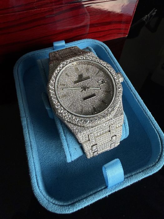 Ceas Iced Out AP Cu Diamante VVS1 Lab Moissanite Bussdown 41MM
