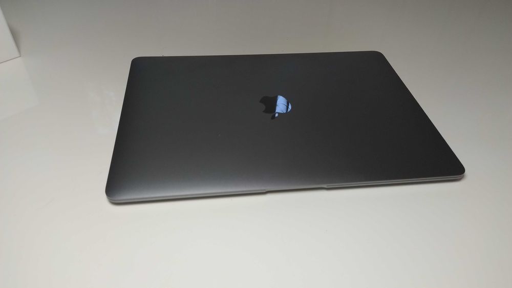Macbook Air 13", M1 2020, 16GB RAM,  500GB SSD