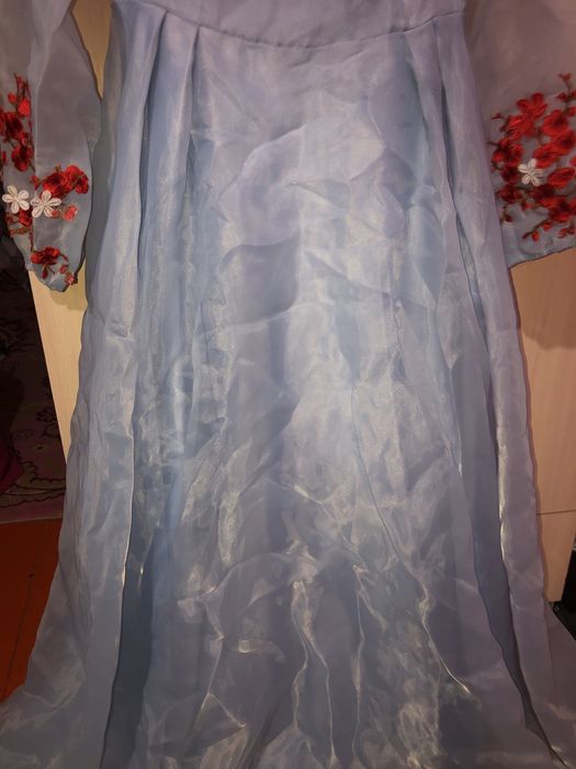 платье , с цветочками, б/у