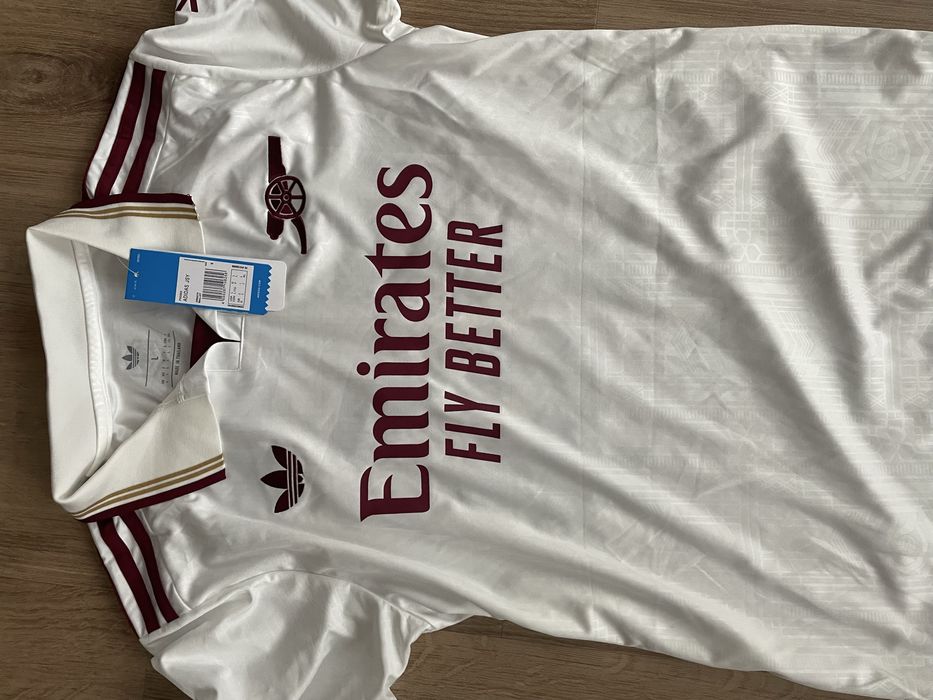 Тениска на Арсенал