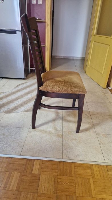 Кухненска маса със столове