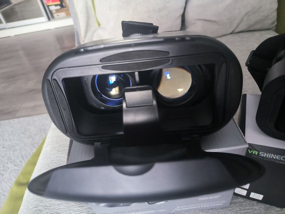 Продам VR очки 2 штуки, для игр и фильмов