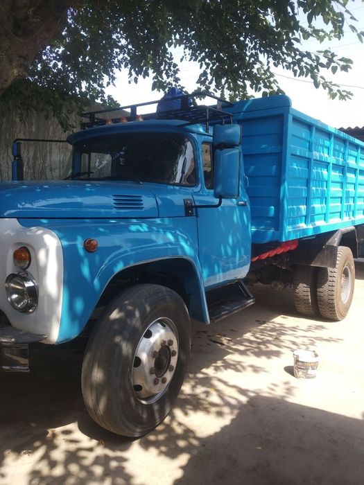 Zil 130 sotiladi