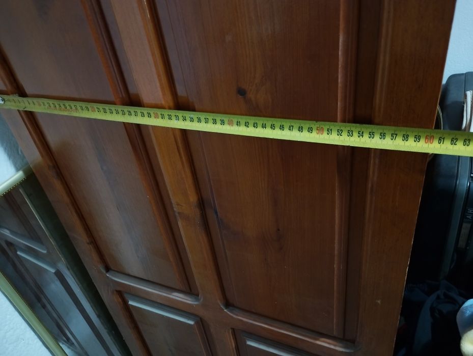 Масивен гардероб