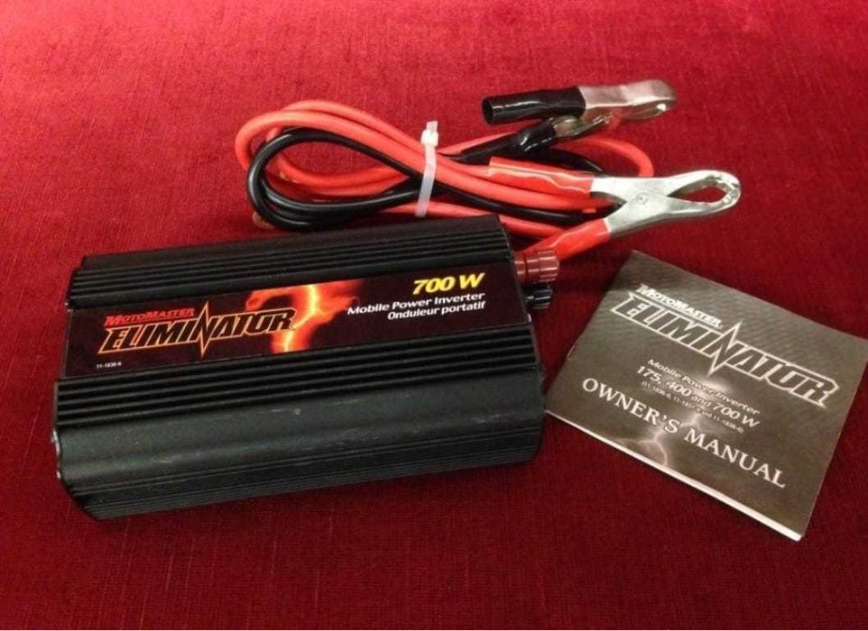 Mobile power invertor Motomaster Eliminator 700w