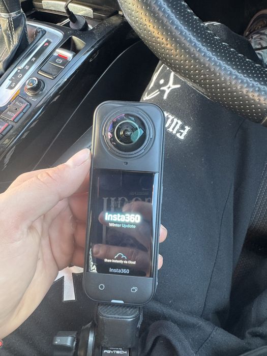 Insta 360 x5