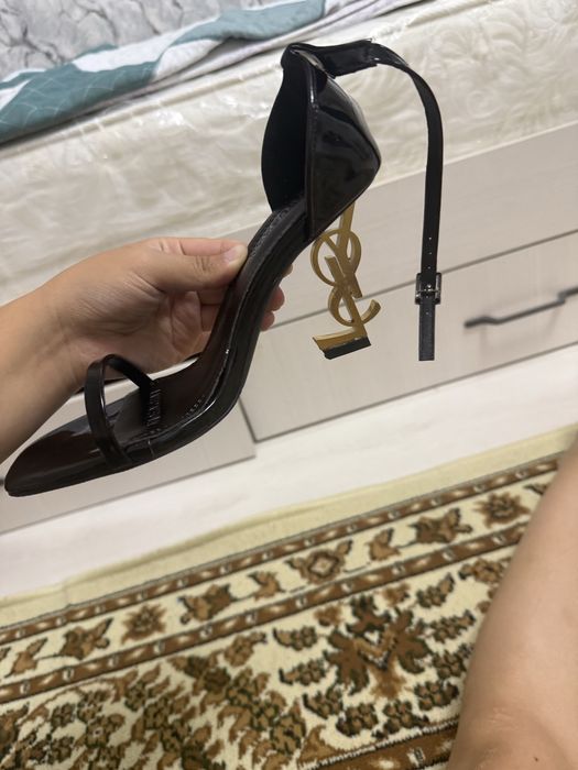 Вечерний туфли YSl