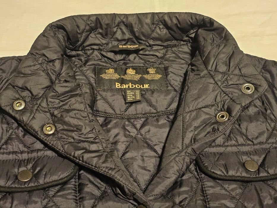 Geaca iarna dama Barbour matlasat marime 40 M  stare impecabila