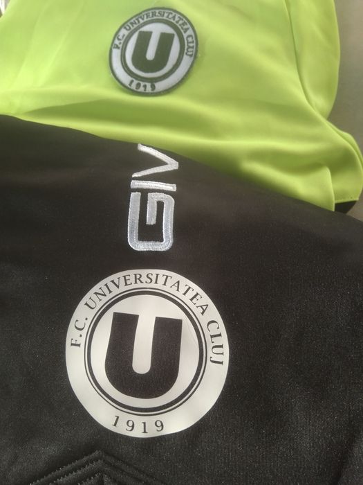 Vând echipament pentru portari