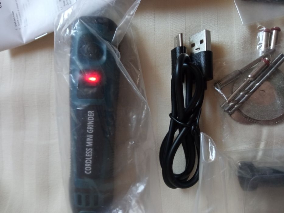 НЕДОРОГО Ручной дремель-бормашинку.