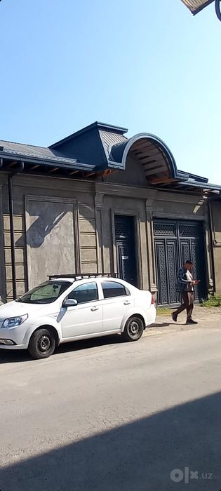 Сергели хокимият 3 сотки 3 уровня 9 комнат