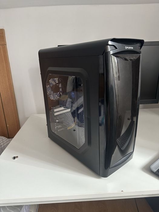 Vand Pc gaming i5 7400 + GTX 950 OC ( Plus Monitor Philips 24” )