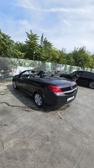 Vând Opel Astra h twintop cabrio 2008 1.9cdti