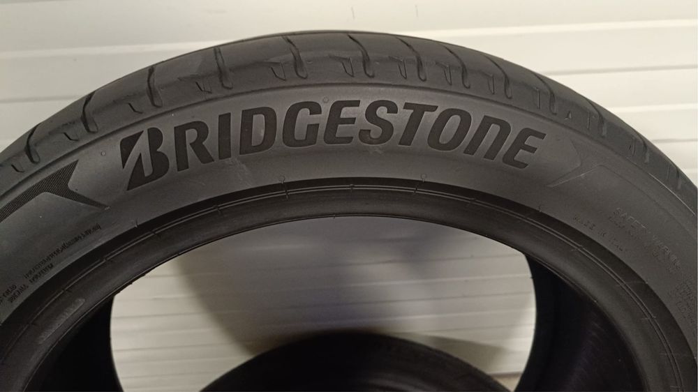 2бр летни гуми  245/45/19/Bridgestone potenza sport/dot0322г/4.8мм гра