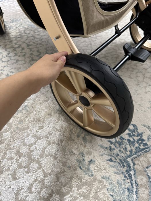 Продам коляску детскую