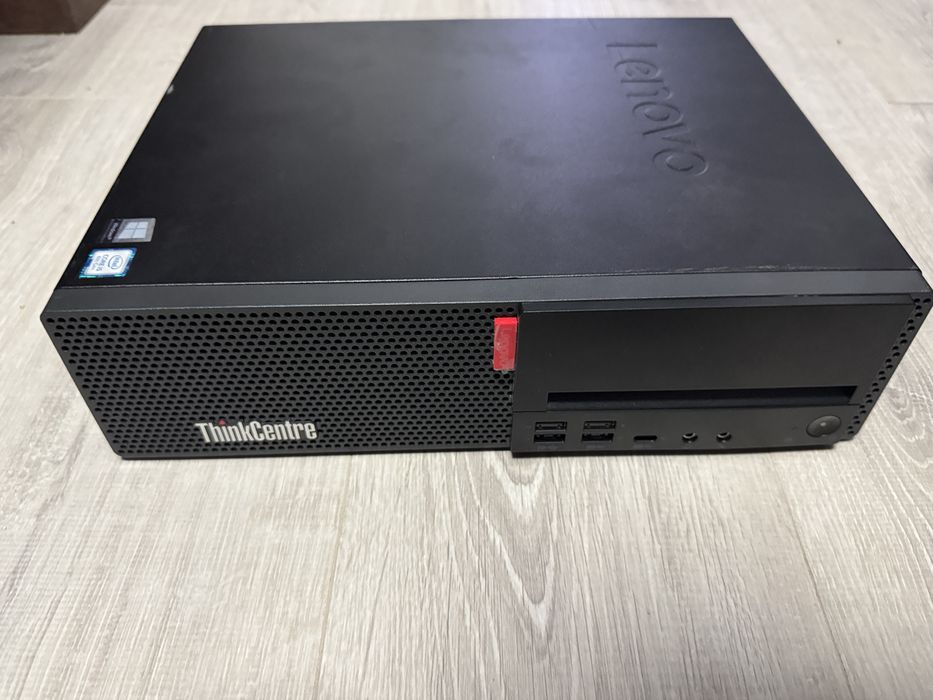 Lenovo thinkcentre m720s