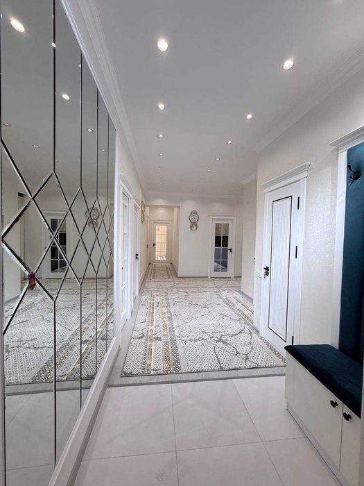 Срочно! Продаётся 4х комнатная квартира на Вокзале!!!