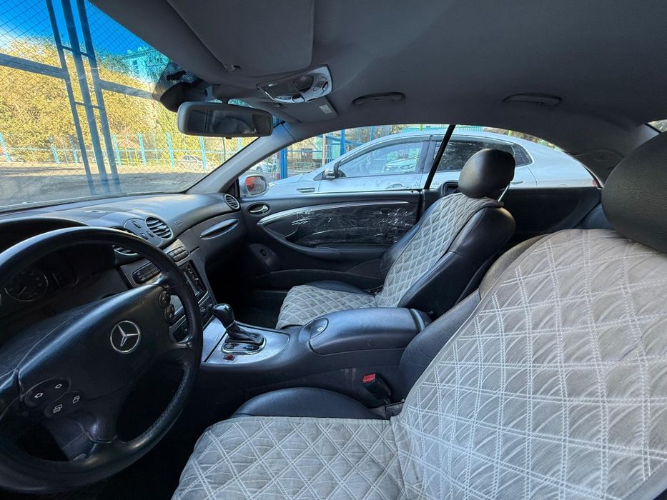 Продам машину. CLK 240.