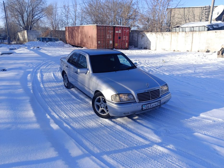 Продаю Mercedes C220