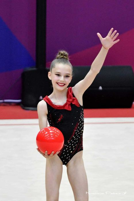 Трико за художествена гимнастика