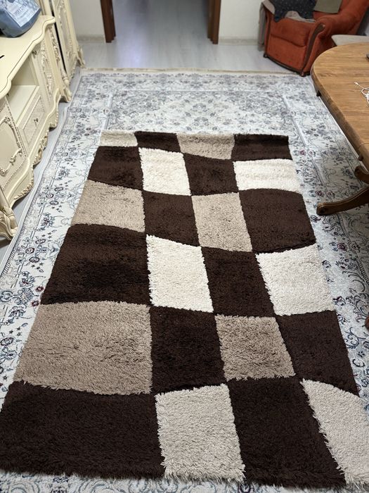 Продам ковер шахмат стиранный