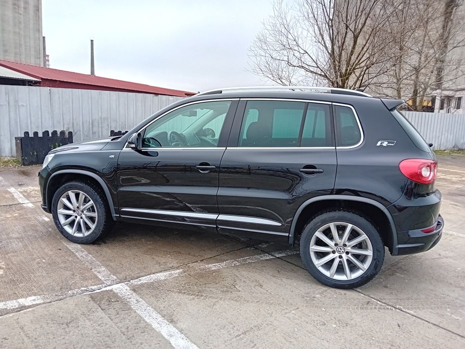 Tiguan R-Line,,Bixenon,Navi 2.0Tdi,4x4