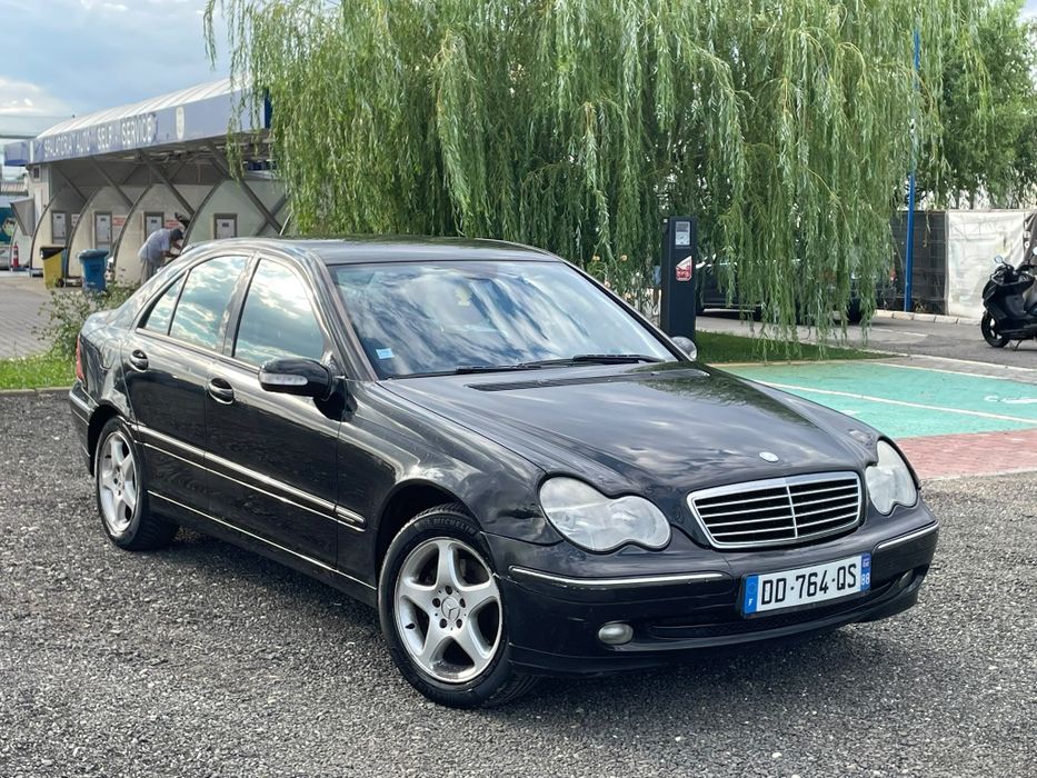MERCEDES-BENZ C-Class 2004 — imagine 2