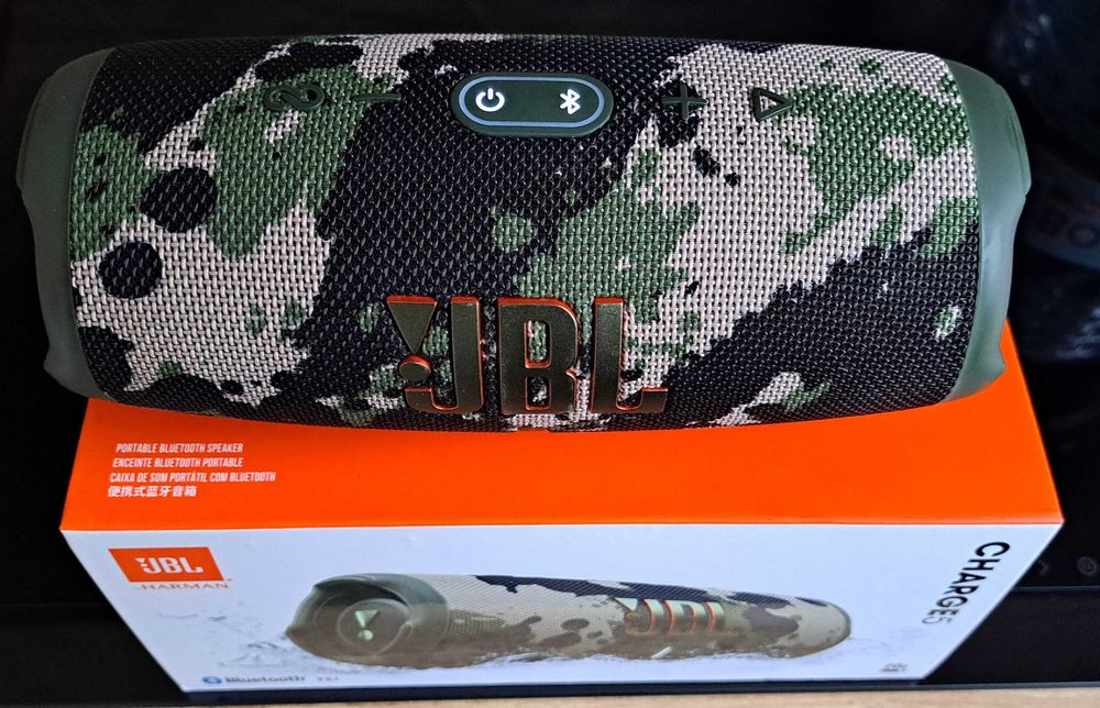 JBL Charge 5 колонка