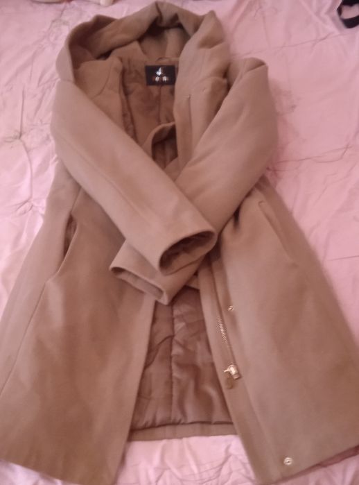 Продам пальто демисезон