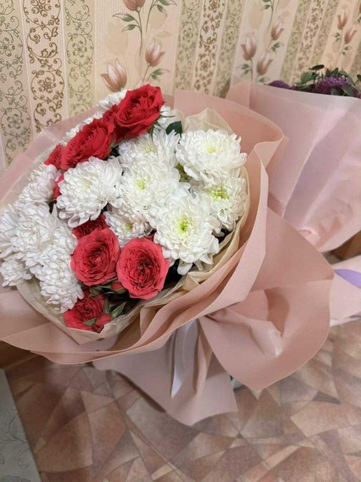 Цветы в букетах свежие