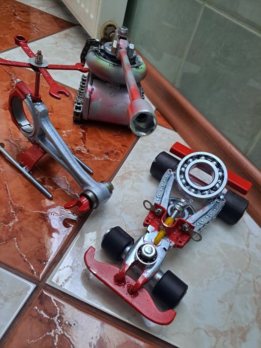 Machete metalice, hand-made, unicat, Ferrari, Panzer, elicopter Smurd