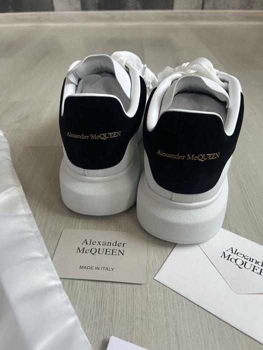 Alexander Mcqueen
