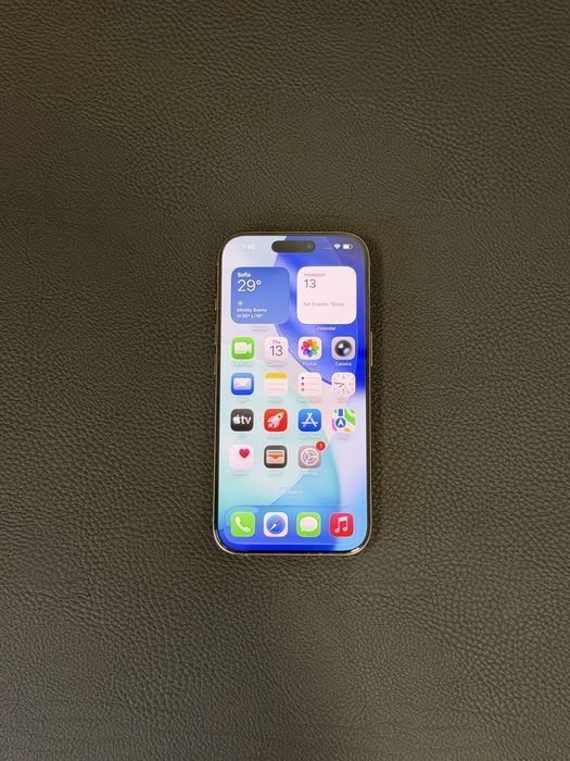 Перфектен iPhone 16 PRO