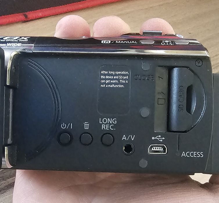 Panasonic SDR-S50 Camcorder - с 32GB SD карта + батерия