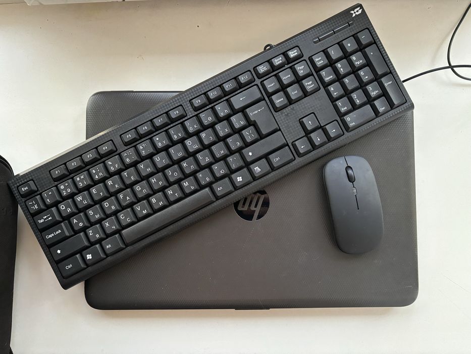 Ноутбук HP i3-5005U