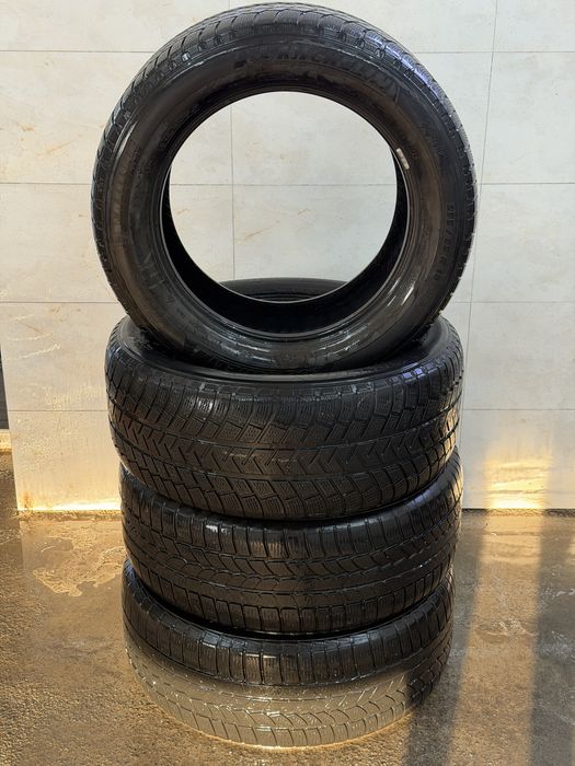 255/55/18 комплект летние шины Michelin