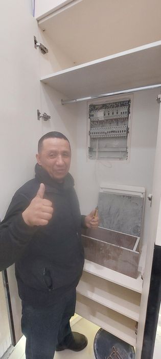 Электрик с большим опытом