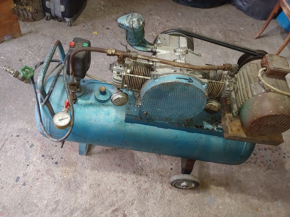 Compresor aer trifazic 80l