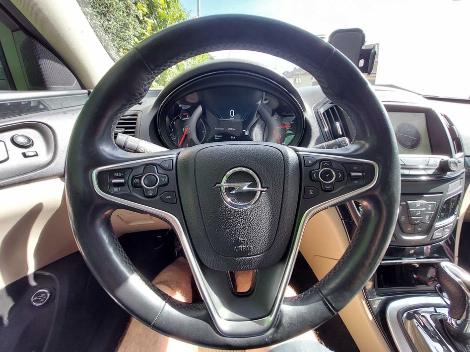 Opel Insignia A Facelift Sports Tourer 2.0 CDTI Automată – 163 CP – 2014