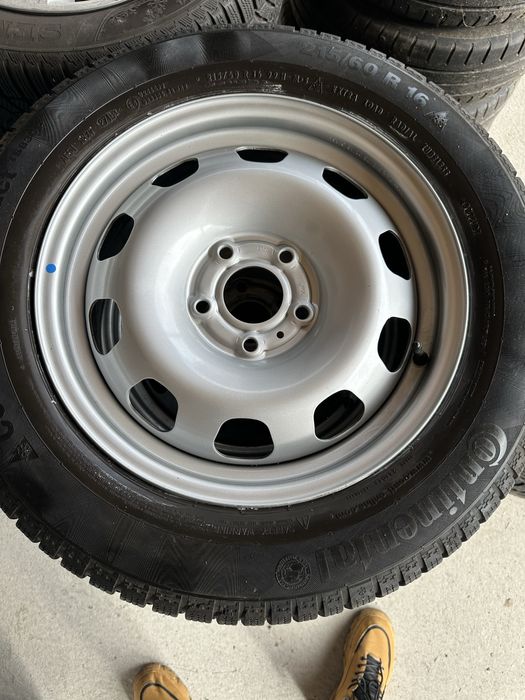 Vand Jante Dacia Duster, anvelope Continental 215/60/R16, M+S.