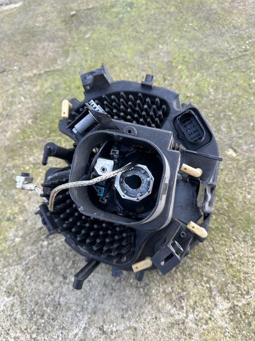 Bentley Mulsanne 2011 Десен фар за Части ОЕ