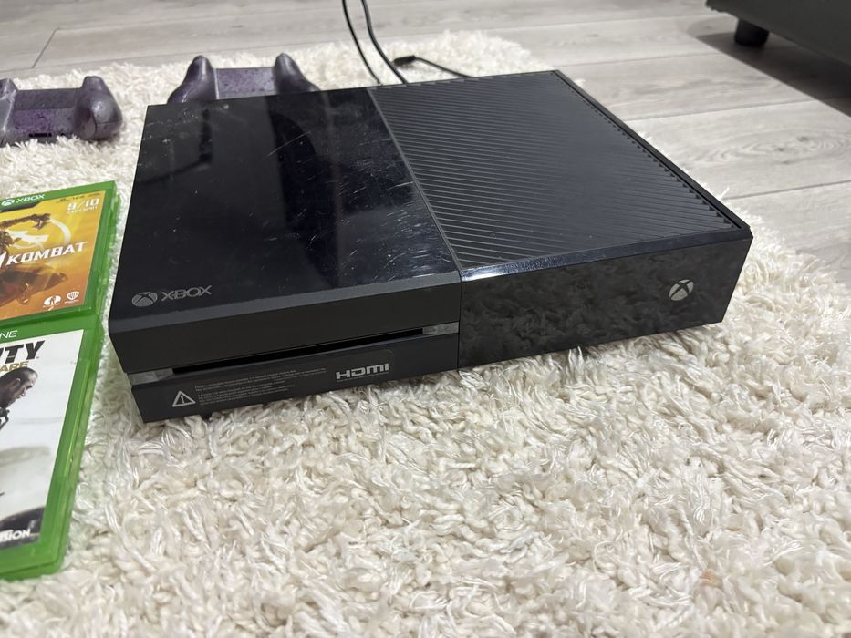Xbox one+ manete si jocuri